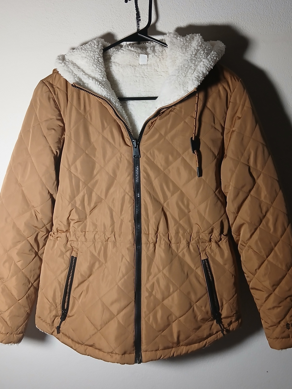 Free People Women’s Quilted Hooded Reversable Jacket with Sherpa Lining - Camel - Picture 2 of 8